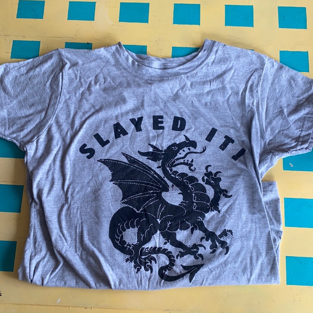 Dragon graphic t-shirt!